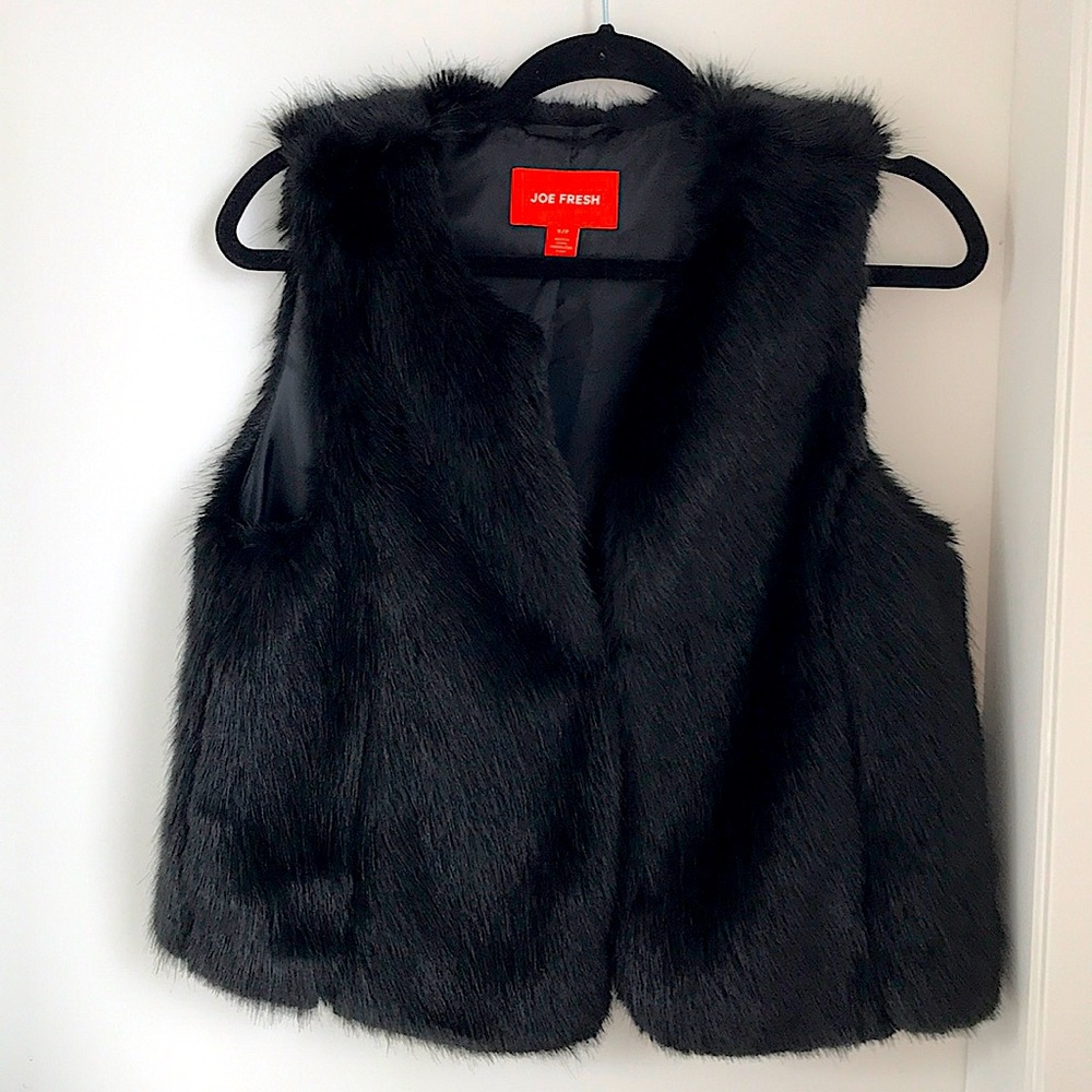 3/$25 💜Faux fur vest💜